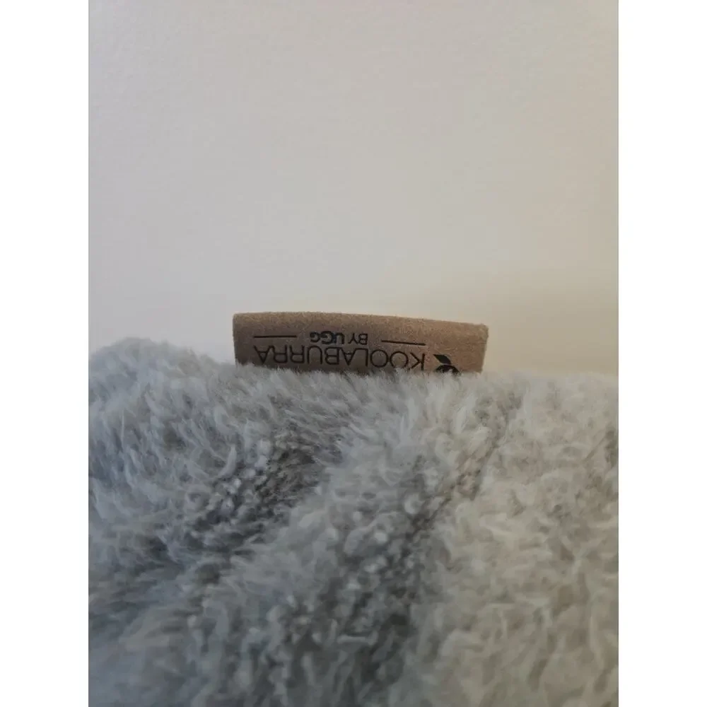 Koolaburra by UGG faux fur Throw pillow case 18”x18” Gray Decor